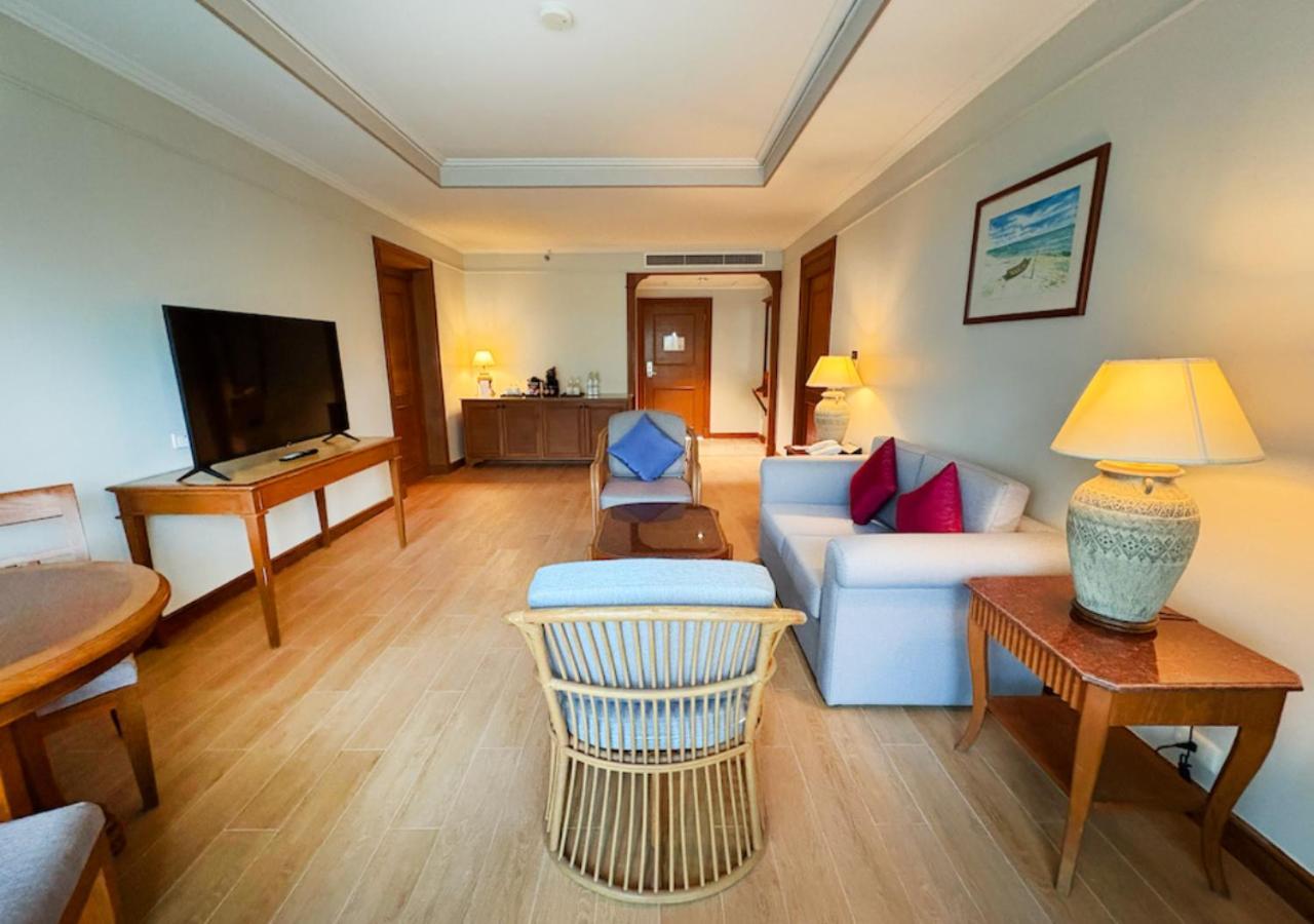 Amora Beach Resort Phuket Παραλία Μπανγκ Ταο Εξωτερικό φωτογραφία